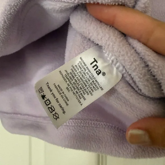 Aritzia TNA Polar Half-Zip Fleece Pullover in Lavender - Picture 10 of 12